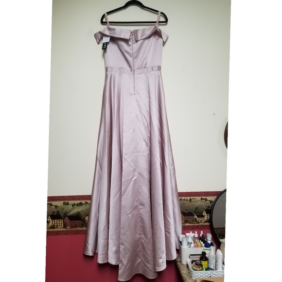 Xscape off shoulder dusty rose satin gown - Picture 3 of 7